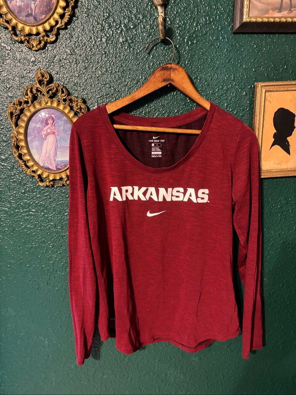 Nike Women’s Arkansas Razorbacks Red Athletic Long Sleeve Sz Medium